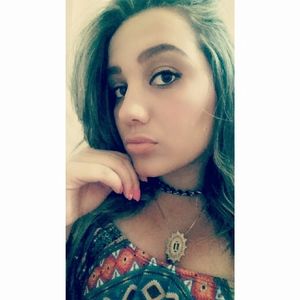 Meet your Posher, Iara